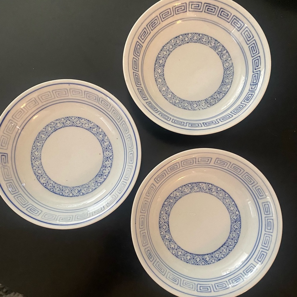 William Sonoma Grande Cuisine Blue & White Asian Pattern Ceramic dessert Bowls